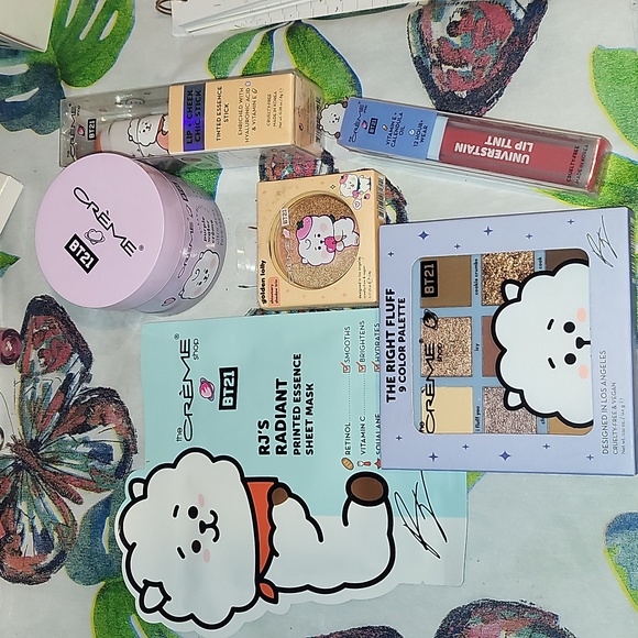 The Crème Shop X BT21 RJ Bundle NWT 6 Piece Eyeshadow/Creme/Mask/Lip&Cheek Stick